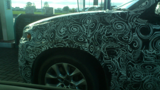 Illustration for article titled Is This The BMW X7 Being Tested?